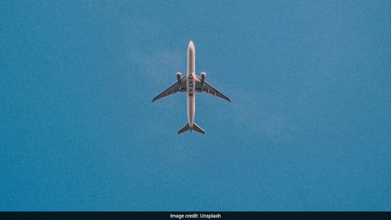 Two Passengers Handcuffed After Claiming They Had A Gun On Melbourne-Doha Flight