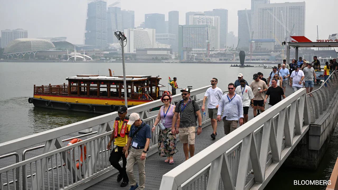 Singapore Among World's Most Polluted Cities As Indonesia Wildfires Fuel Haze