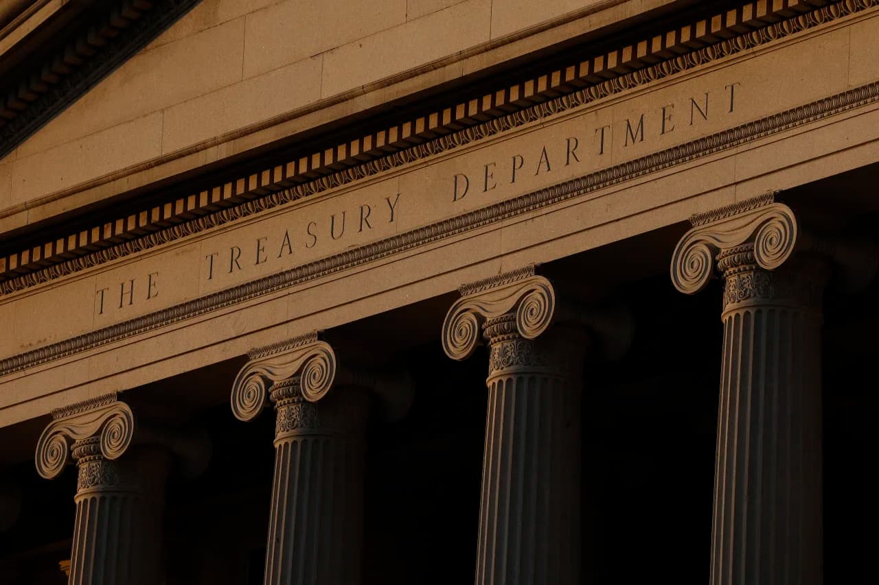 10-year Treasury yield hits 5% as oil prices jump and Fed meeting looms