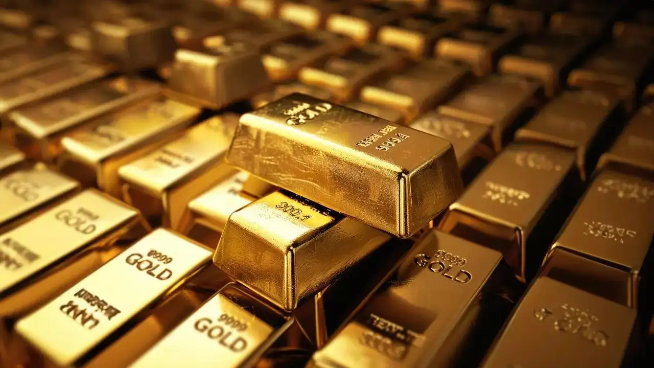 Gold slips as oil gains strengthen case for elevated interest rates