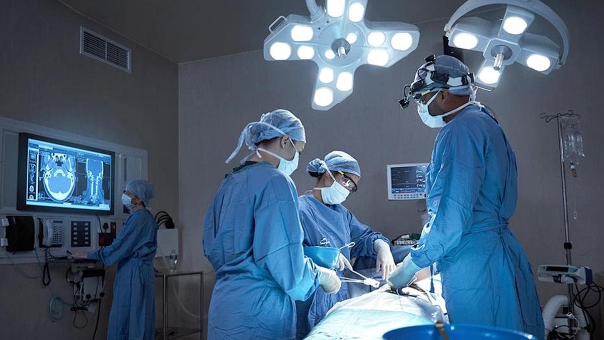 KIMS Saveera performs complex emergency angioplasty